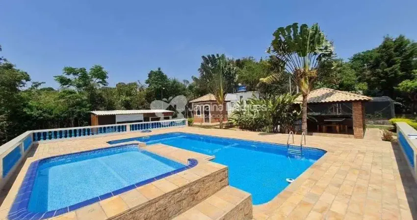 Chácara com 4 dormitórios à venda, 4000 m² por R$ 1.350.000,00 - Bom Jardim - Araçariguama/SP