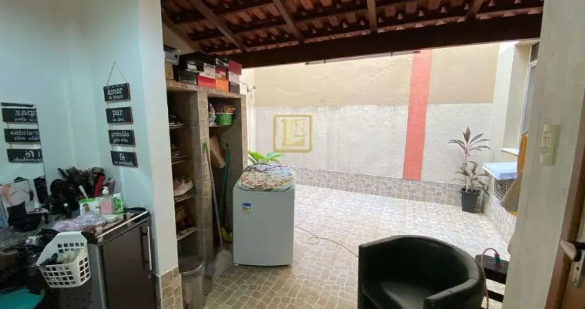 Apartamento Tipo Casa Com Três Quartos e Área externa no Centro Rio de Janeiro