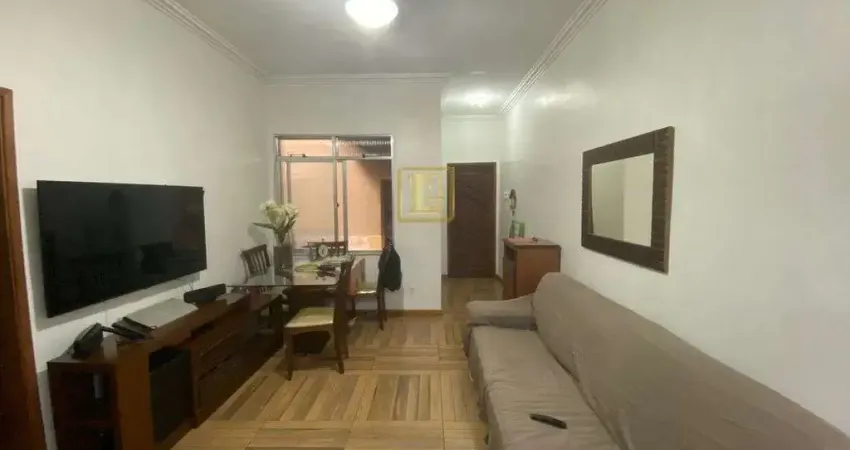 Apartamento tipo casa com três quartos e área externa no centro rio de janeiro