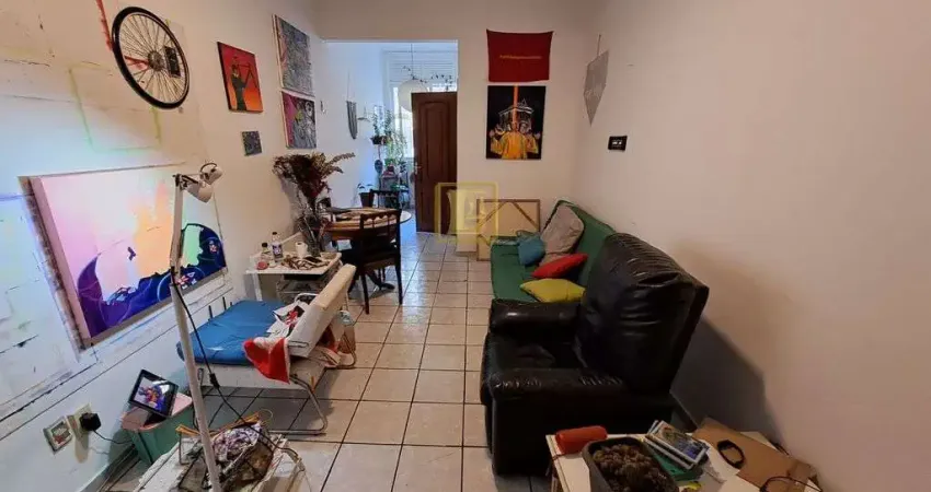 Apartamento dois quartos com dependência na rua riachuelo centro do rj
