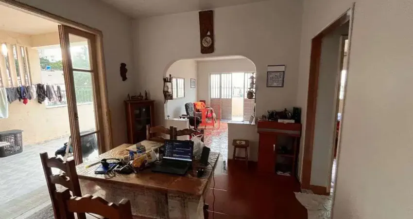Cobertura Exclusiva de 100m² na Rua Aguirre Cerda Bairro de Fátima Centro RJ