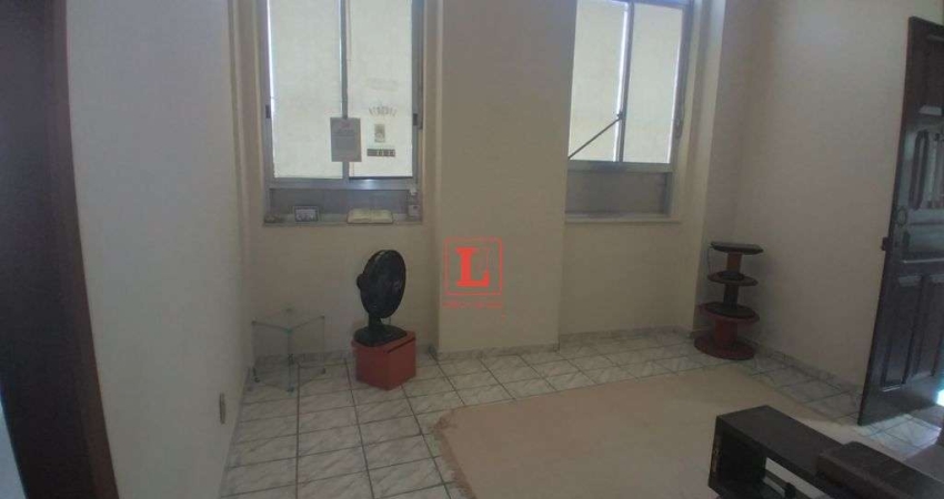 Casa à Venda com 4 quartos, 2 banheiros 140m² por R$ 400.000