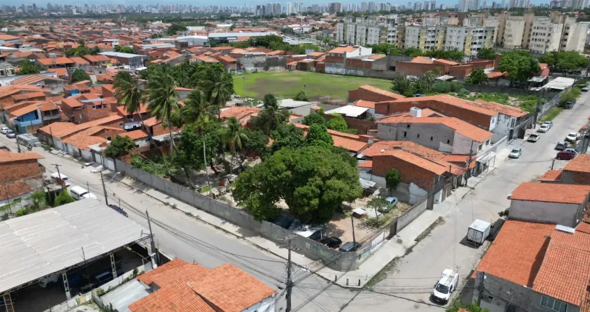 Oportunidade excelente terreno esquina ao lado da br 116 cidade dos funcionários