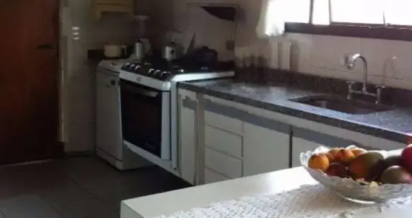 Vende-se Apartamenro com 4 Dormitórios, 3 vagas no Belémrmitórios