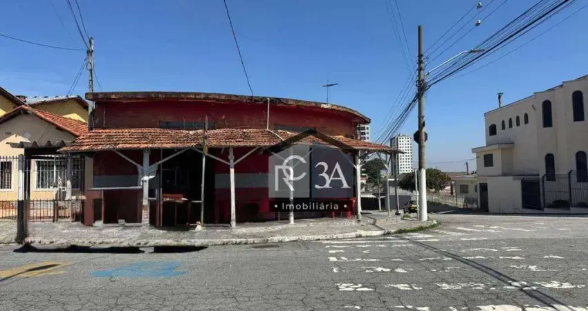 Imóvel de esquina, contendo 20 cômodos, excelente oportunidade para construtores!! Próximo ao metro. 268,53m²