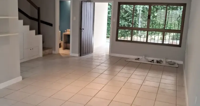 Casa em condomínio fechado com 3 quartos à venda na Rua das Patativas, 400, Imbuí, Salvador