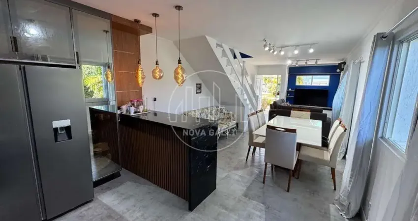 Casa em condomínio fechado com 3 quartos à venda na Praia Grande, Ubatuba