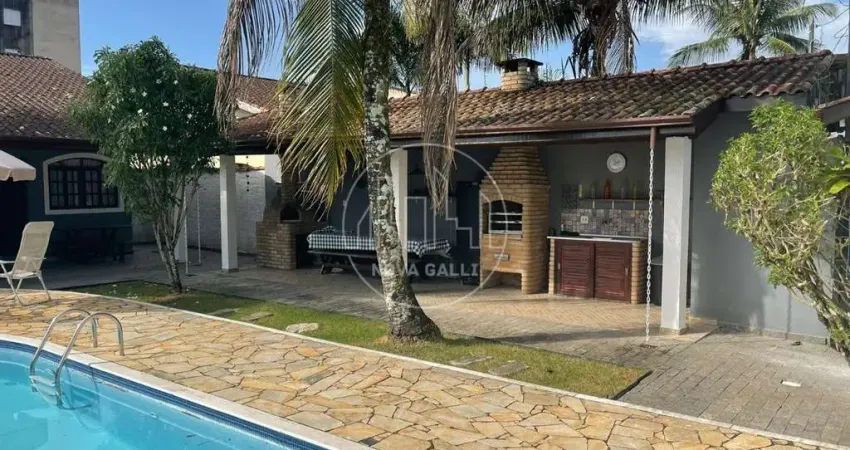 Casa com 3 quartos para alugar no Umuarama, Ubatuba