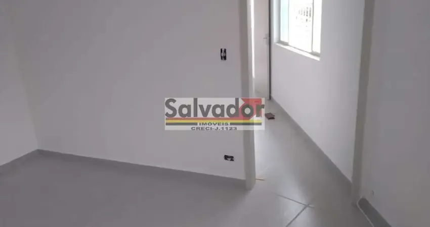 Casa com 2 quartos para alugar na Rua Guaiana, --, Jardim Clímax, São Paulo