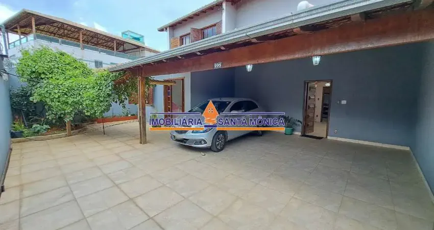 Casa com 3 quartos à venda na Santa Mônica, Belo Horizonte 