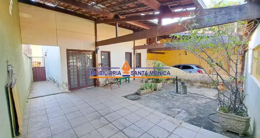Casa com 5 quartos à venda na Santa Mônica, Belo Horizonte 