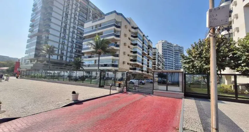 Cobertura no praia rio, em frente a praia.225m, na av. lucio costa. lazer total