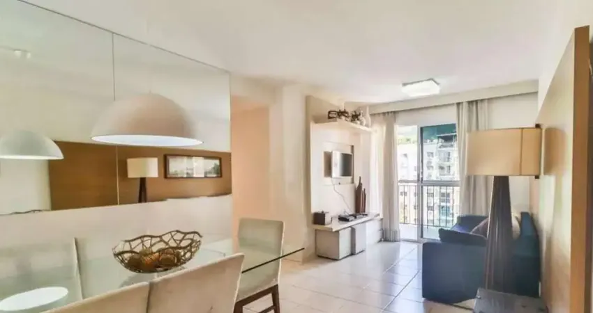 Condomínio Floris 4 quartos, 88m, 2 vagas, mobiliado e lazer completo.