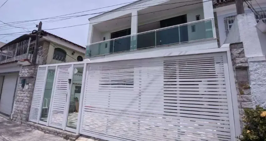 Casa Na Vila da Penha, 3 quartos com suíte, área gourmet e churrasqueira.