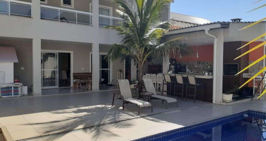 Casa em Condomínio, 5 quartos com 3 vagas, Piscina e área Gourmet. Anil