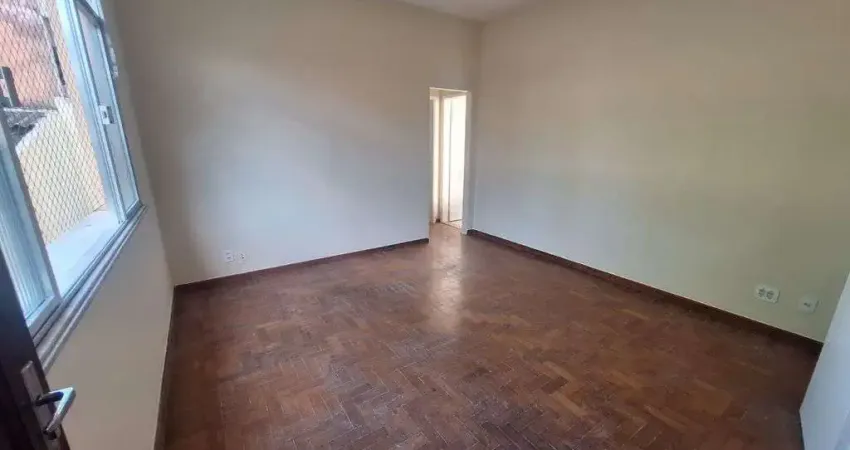 Rua Capintuba, Amplo 2 quartos mais dependência, 2 banheiros, Próximo ao metrô