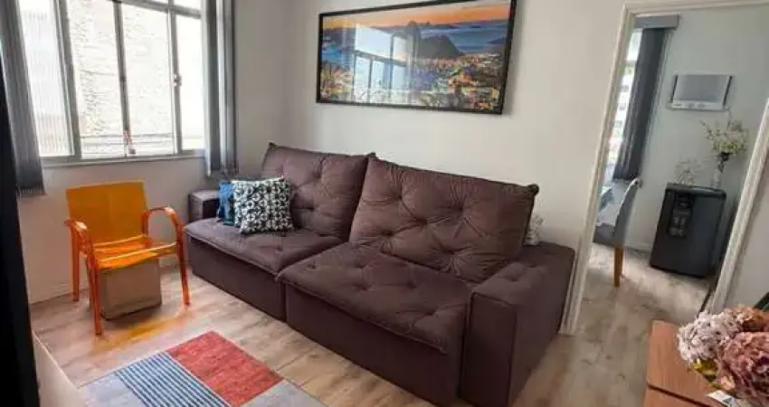 Xingu, amplo 2 quartos com 60m, 2 banheiros, 1 vaga. piso laminado e móveis.