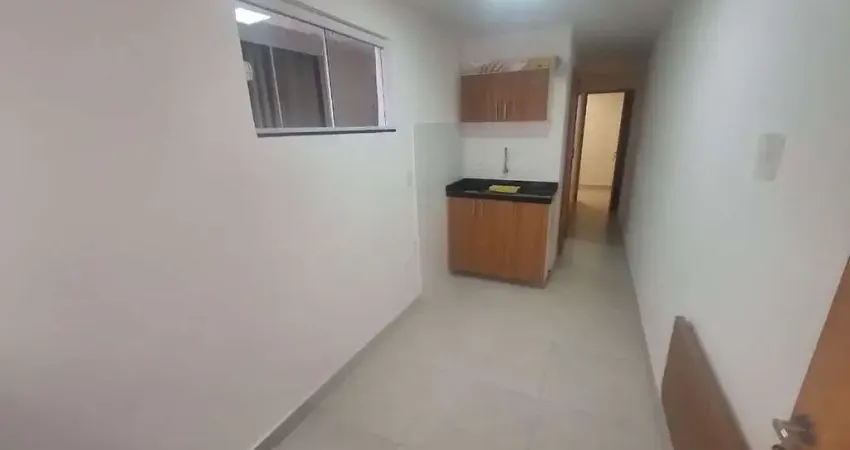 Apartamento tipo Kitnet, Sala, quarto e banheiro. Instalação para máquina.