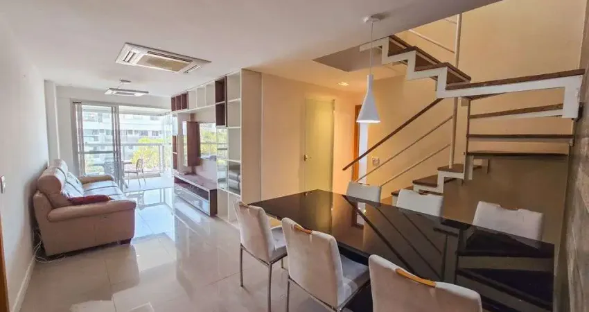 Concetto Nero, Cobertura com 3 qts, 2 vagas, ampla área externa. Piscina.