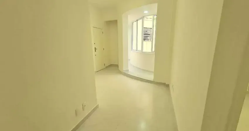 Arthur Bernardes, Apartamento a venda com Sala e quarto. Reformado.