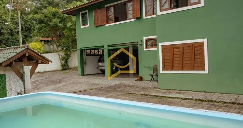Casa bali - rio tavares 4 suites, 5 banheiros, 5 vaga de garagem e 1.100m2.