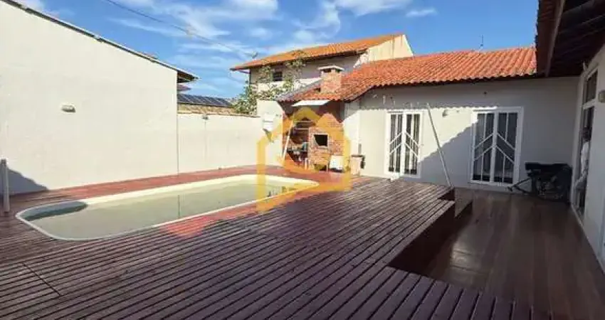 Casa com 3 quartos à venda na Rua Ipê Rosa, 529, Carianos, Florianópolis