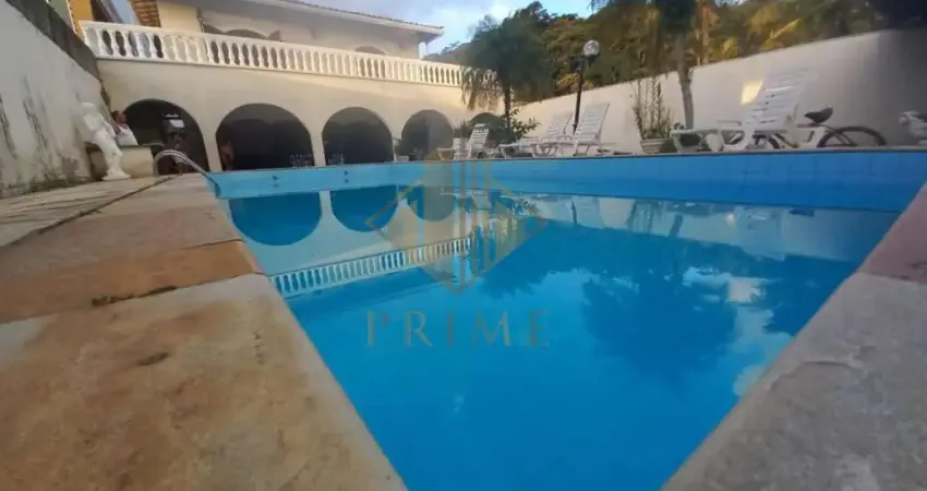 Casa para Venda em Guarujá, Praia do Pernambuco, 5 dormitórios, 5 suítes, 6 banheiros, 3 vagas