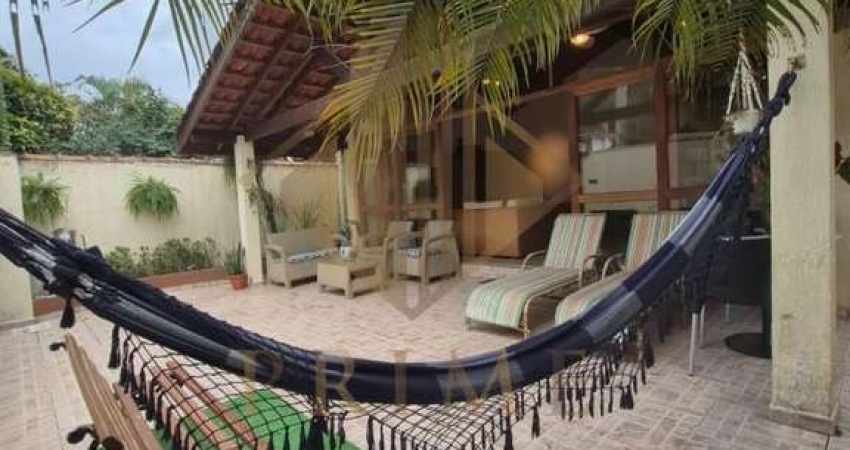 Casa em Condomínio para Temporada em Guarujá, Cond. Albamar, 3 dormitórios, 3 suítes, 4 banheiros, 1 vaga