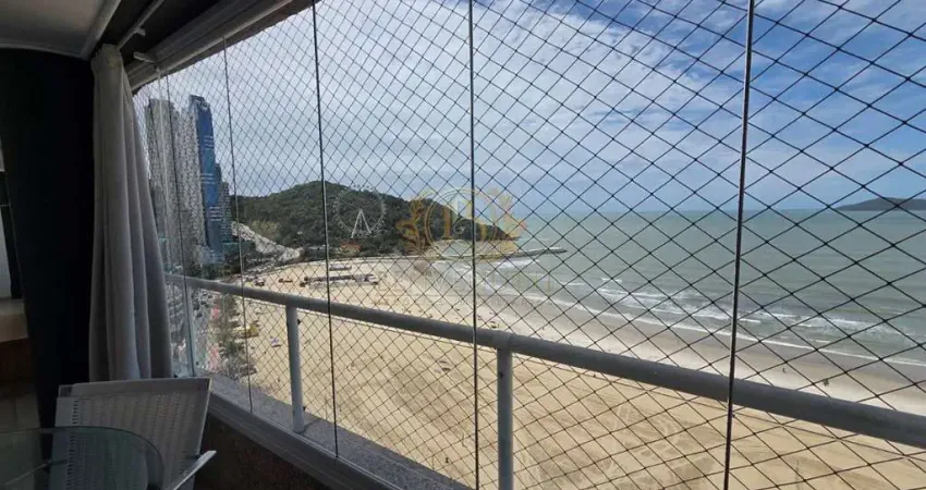 Andar alto, mobiliado, vista panorâmica, 4 dormitórios sendo 2 suítes, 3 banheiros, 2 vagas de garagem, próximo à roda gigante em balneário camboriú