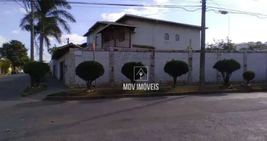 Casa com 3 dormitórios à venda, 260 m² por R$ 1.490.000,00 - Bandeirantes (Pampulha) - Belo Horizonte/MG