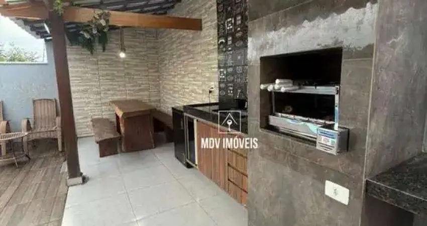 ?? casa 3 quartos com piscina e grande espaço externo com churrasqueira!