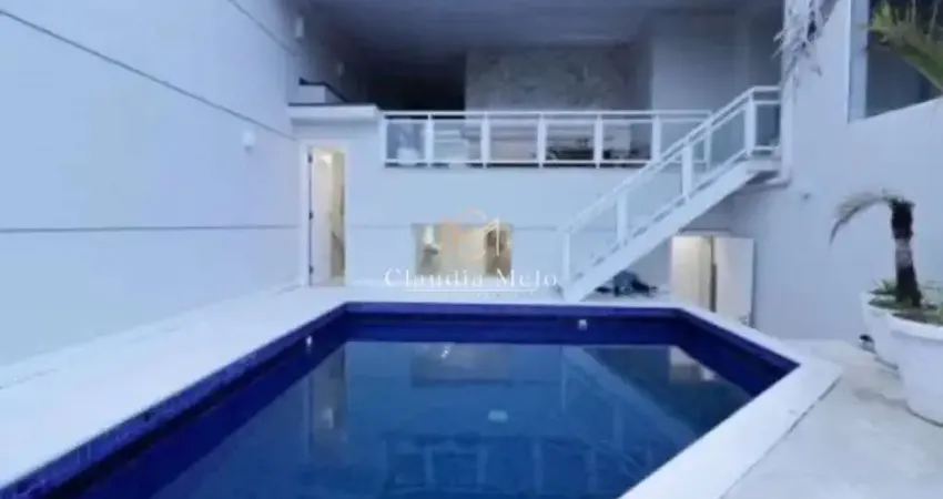 Cobertura, more em uma casa suspensa na Barra da Tijuca