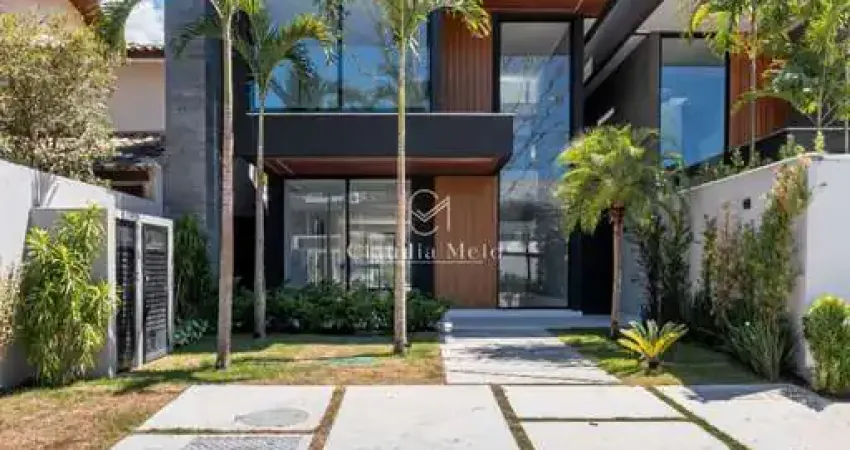 Casa em condomínio fechado com 4 quartos à venda na Barra da Tijuca, Rio de Janeiro 