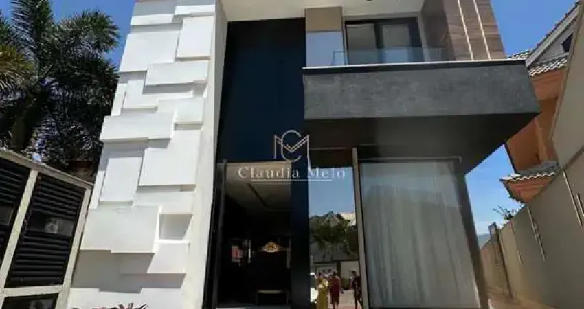 Casa em condomínio fechado com 4 quartos para alugar no Recreio dos Bandeirantes, Rio de Janeiro