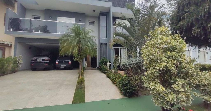 Casa de Condomínio com 3 Quartos e 4 banheiros à Venda, 350 m²