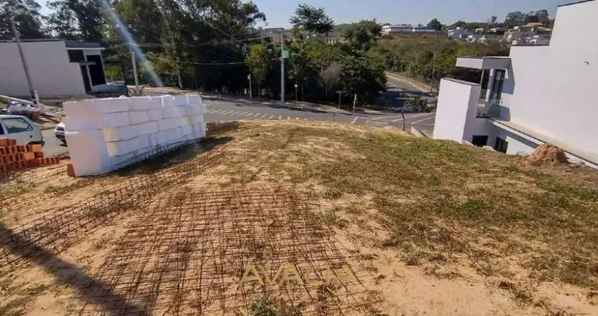 Lote próximo ao lago no condomínio Jd. Laguna em Indaiatuba