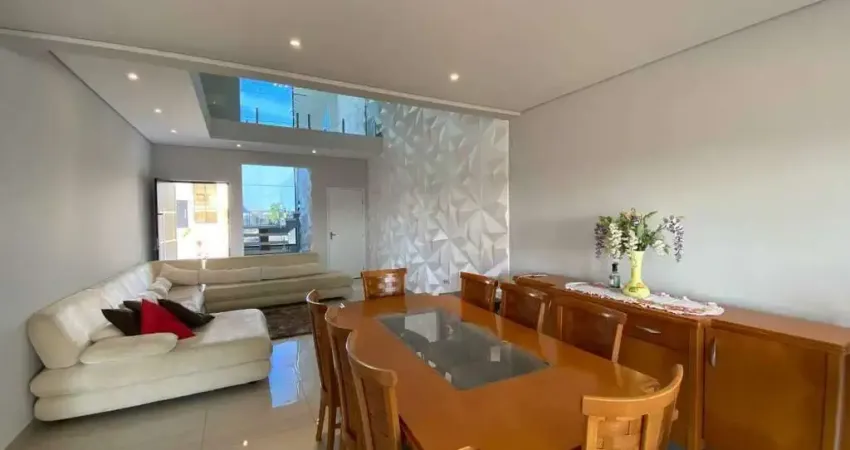 Casa com bela vista para mata em condomínio fechado excelente localização