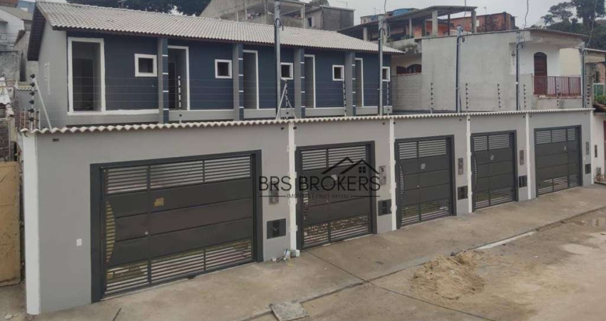 Sobrado com 2 dormitórios à venda, 74 m² por R$ 380.000,00 - Pium - Itaquaquecetuba/SP