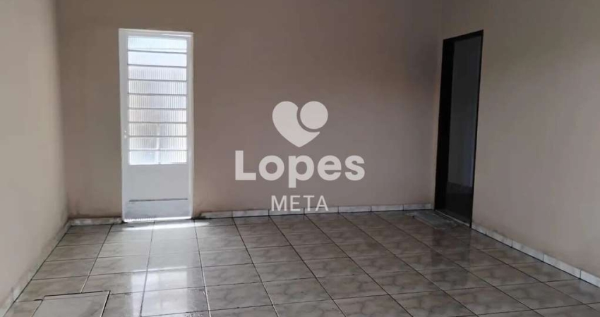CASA À VENDA NO CONJ. RESIDENCIAL DOM PEDRO I EM SÃO JOSÉ DOS CAMPOS/SP