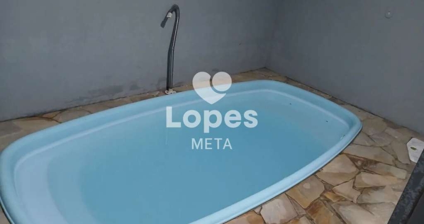 CASA À VENDA COM 70M², 2 QUARTOS E 2 VAGAS EM SÃO JOSÉ DOS CAMPOS/SP