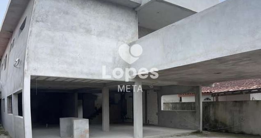 SOBRADO À VENDA A MENOS DE 500 METROS DA PRAIA - UBATUBA/SP