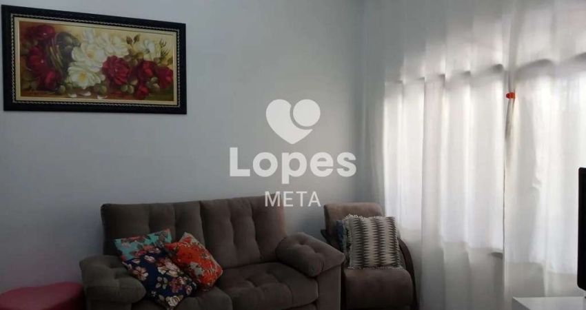 CASA À VENDA COM 177M² DE ÁREA CONSTRUÍDA EM SÃO JOSÉ DOS CAMPOS/SP