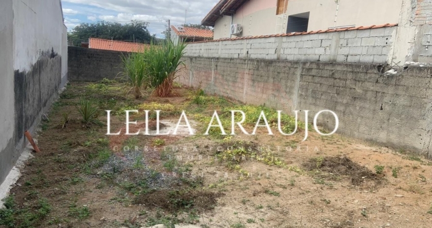 Terreno à venda na Vila Branca, Jacareí 