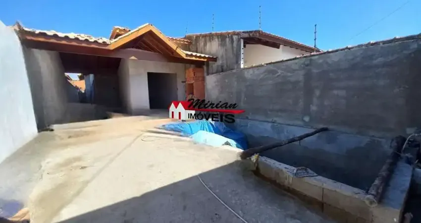 Imperdível!!! ótima casa 2 dts (1 suíte), ampla sala, varanda gourmet, piscina, 3 vagas