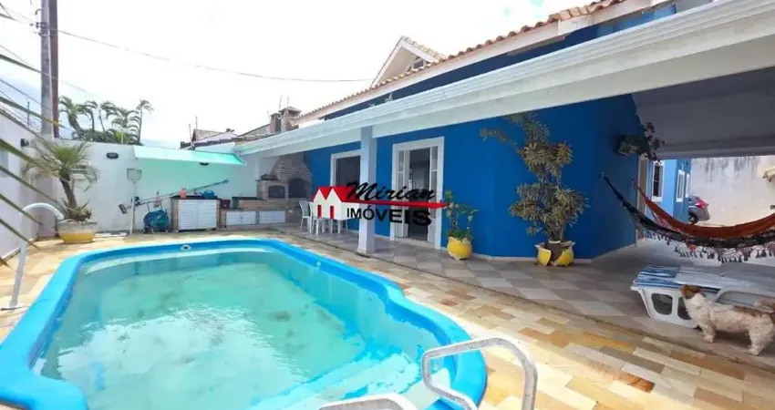 Casa à venda em peruíbe-sp: 4 quartos, 2 suítes, 2 salas, 4 banheiros, 2 vagas, piscina  174m² no parque balneário oasis. imperdível!