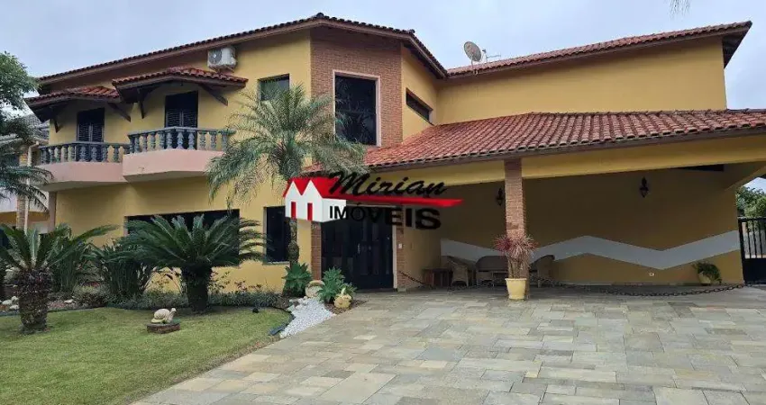 Luxuosa casa em condomínio à venda na cidade de cidade] - bairro] com 5 quartos, 8 banheiros, 4 vagas de garagem e 800m² de área.