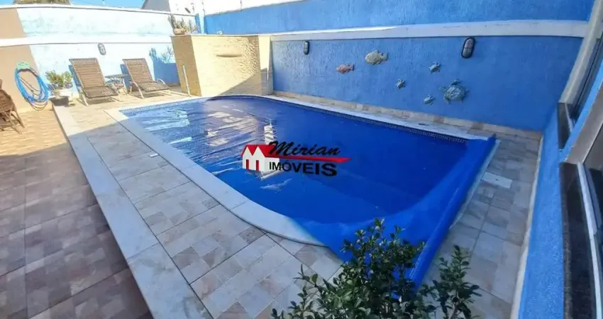 Linda casa 3 dts (sendo 1 suíte), mezanino, piscina, área gourmet, 2 vagas