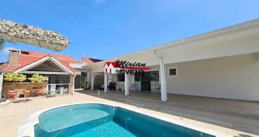 Casa de luxo à venda em peruíbe-sp, com 6 quartos, 6 suítes e 260m² de área. venha conhecer!