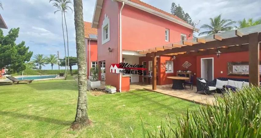 Imperdível casa à venda em Peruíbe-SP, Jardim Imperador: 4 quartos, 2 suítes, 4 salas, 4 banheiros, 4 vagas, 372m²!