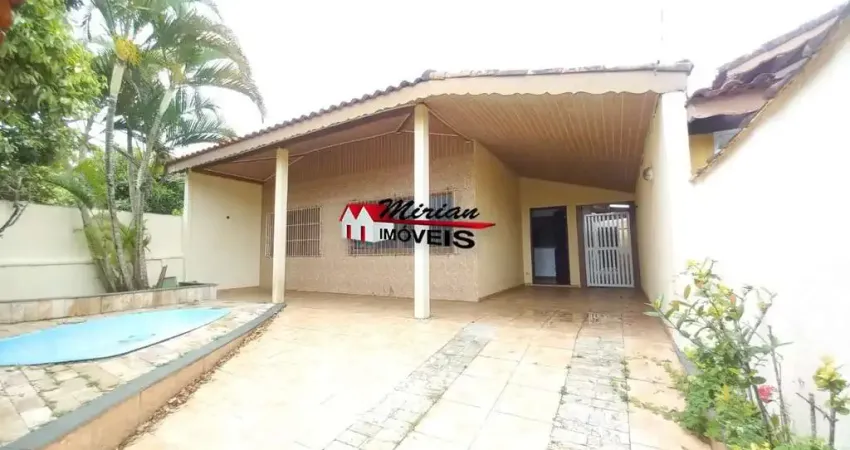 Oportunidade!!! casa com 2 suítes, edícula, piscina, churrasqueira - 250mts da praia pertinho da praia